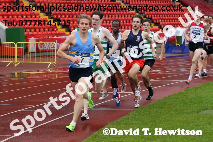 Alex Tovey (WSEH) leads 1500 metres, British National League, Division 1, Gateshead. Photo: David T. Hewitson/Sports for All Pics
